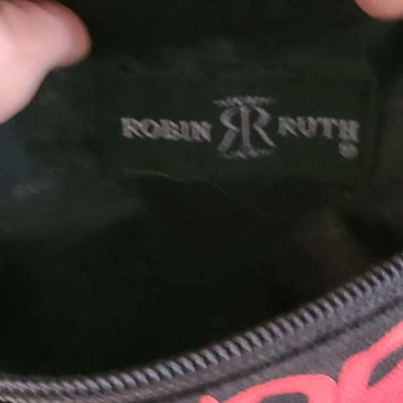 Robin Ruth Purse - Picture 2 of 6